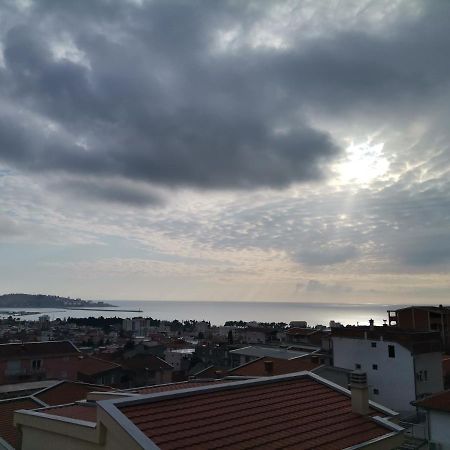 Apartments Lux Seaview Бар Екстериор снимка