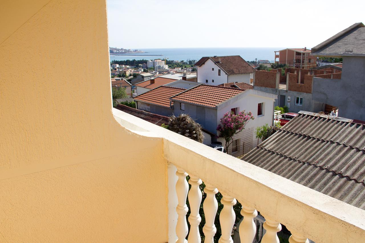 Apartments Lux Seaview Бар Екстериор снимка