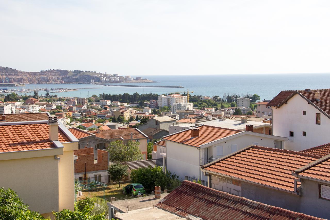 Apartments Lux Seaview Бар Екстериор снимка
